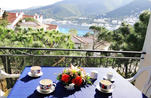 Llanca Apartamento | Confort y tranquilidad, a 50 metros del mar, a 200 metros de la playa y Puerto