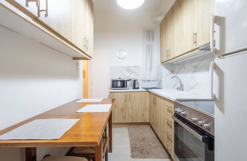 Vyronas Apartamento | Comfort Apartment with 2 Bedrooms
