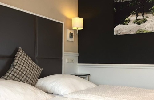 Echternacherbruck Cama Y Desayuno | Confort Balcón Habitación 1, Du./ WC - A Golfst��bchen