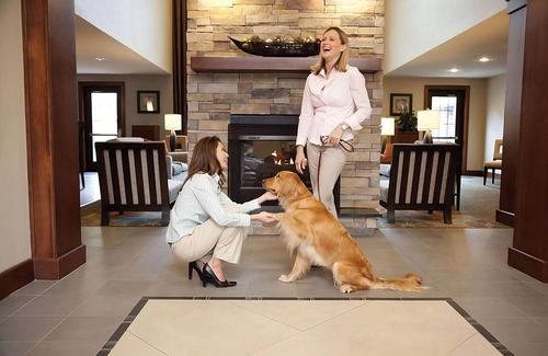 Las Colinas Hotel | Comfort & Convenience! w/ Fully-equipped Kitchen, Parking & Pool Onsite!