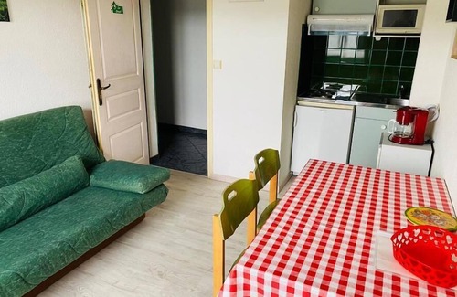Girmont-Val-d'Ajol Apartamento | Habitacion Doble-Confortable-Baño con ducha-Vista al campo