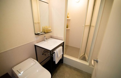 Higashishinsaibashi Hotel | Comfort Double Breakfast included Enjoy a safe / Osaka Ōsaka