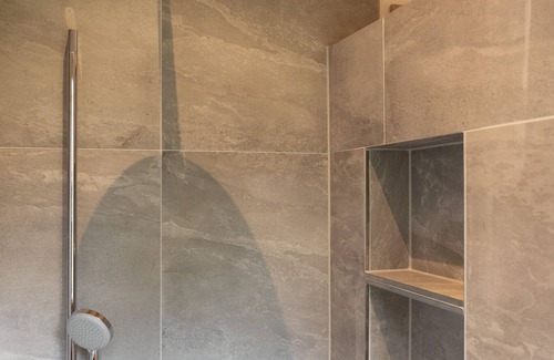 Staufen im Breisgau Apartamento | Comfort double room with shower and WC