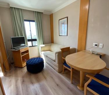 Pinheiros Apartamento | Comfort Flat Pinheiros em Hotel 4,5 estrelas