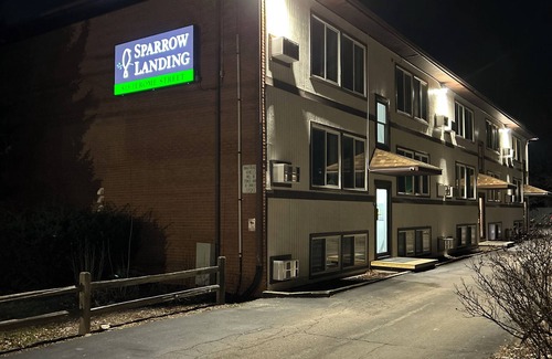 Lansing Apartamento | Comfort for Medical Travelers – Laundry in Unit + Easy Commute