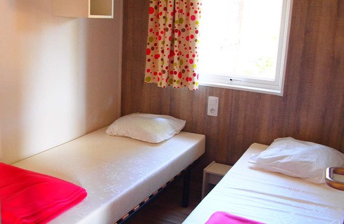 Vieux-Boucau-les-Bains Complejo | Comfort** hazelnut F (sleeps 4)