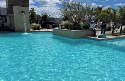 La Paz Casa | Comfort in Gated Community-Pool