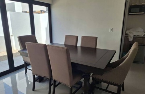 La Paz Casa | Comfort in Gated Community-Pool