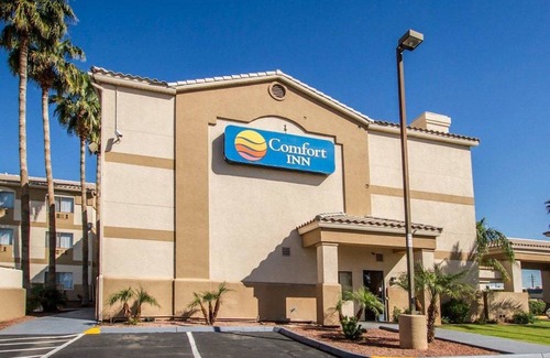 Estrella Hotel | Comfort Inn West Phoenix at 27th Ave and I-I0