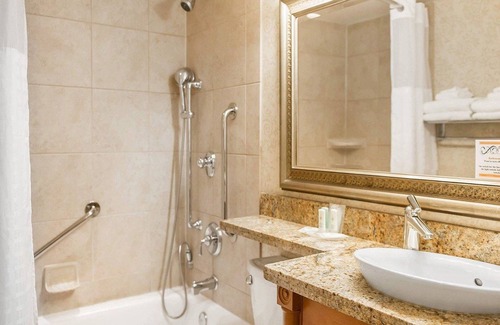 Brockville Hotel | Comfort Inn Brockville