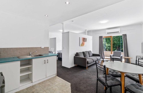 Albury Hotel | Comfort Inn Commodore Albury