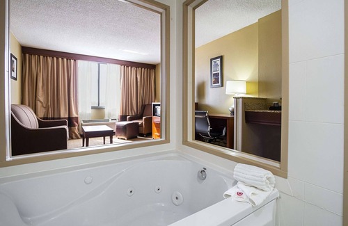 Downtown Cleveland Hotel | Comfort Inn Downtown