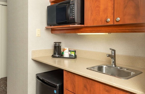Ottawa Division Hotel | Comfort Inn Ottawa West Kanata
