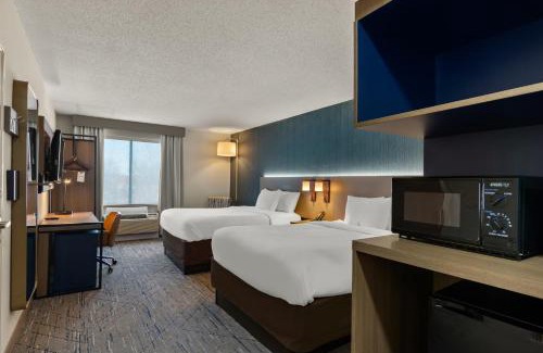 Ashland Hotel | Comfort Inn & Suites Ashland - Richmond North