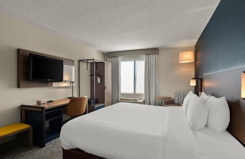 Ashland Hotel | Comfort Inn & Suites Ashland - Richmond North