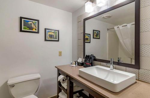 Cartersville Hotel | Comfort Inn & Suites Cartersville - Emerson Lake Point