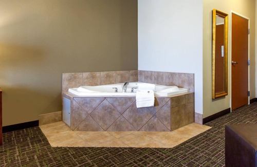 Norman Hotel | Comfort Inn & Suites Norman near University