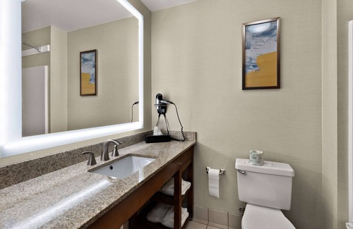 Fremont Hotel | Comfort Inn & Suites