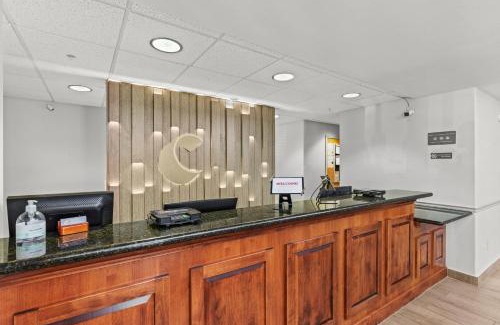 Glenwood Springs Hotel | Comfort Inn & Suites Glenwood Springs On The River