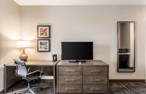 Salt Lake City Hotel | Comfort Inn & Suites Salt Lake City Airport