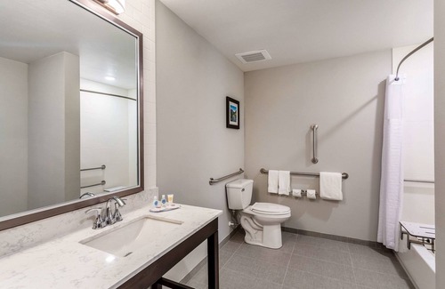 Salt Lake City Hotel | Comfort Inn & Suites Salt Lake City Airport