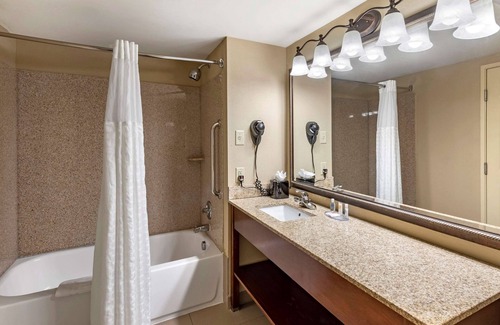 Northwest Hotel | Comfort Inn & Suites Virginia Beach - Norfolk Airport
