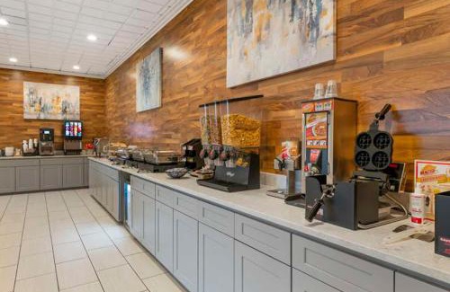 Brooklyn Center Hotel | Comfort Inn