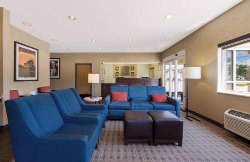 Wichita Hotel | Comfort Inn East