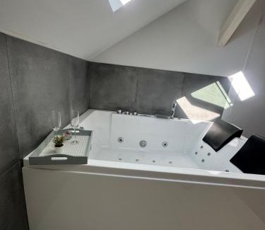 Nilvange Apartamento | Comfort Jacuzzi New Apartment in Nilvange