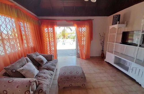 Montego Bay Casa | Comfort Kingdom Villa Bed & Breakfast