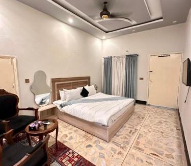 Gulshan-e-Iqbal Hotel | Comfort lodge Guest House