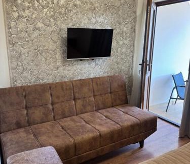 Goris Casa | COMFORT M Guest House