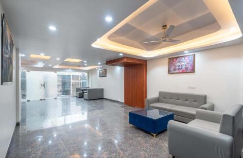 Gurugram Hotel | Comfort N Stay INN Suites
