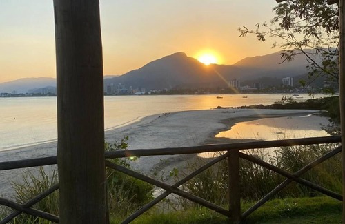 Porto Novo Casa | Confort ,espacio a250m. de la playa: ¡Ocio para familiares, amigos y su mascota!