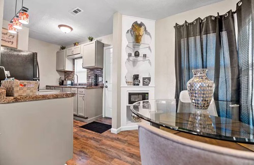 Wichita Apartamento | Comfort Stay 2, with Luxe feel, Pamper yourself.