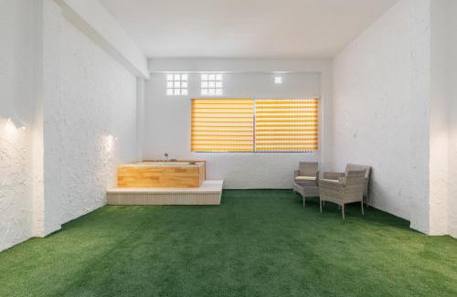 Benicalap Apartamento | Comfort Stay for 7 pax - Terrace & Jacuzzi