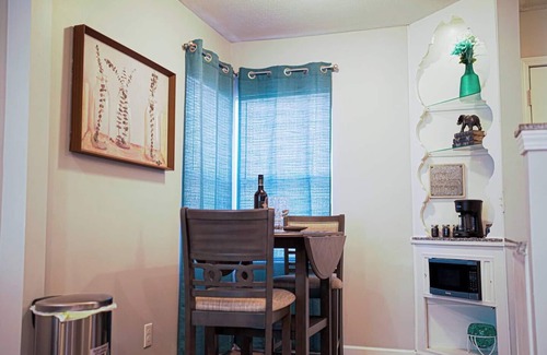 Wichita Apartamento | Comfort stay, with Luxe feel. Come pamper yourself