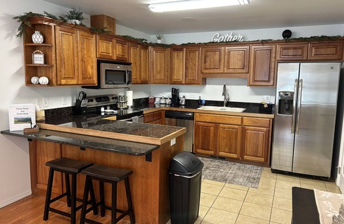 Lewiston Casa | Comfort Style Home in Beautiful Lewiston, Idaho! Centrally Located, Pet Friendly