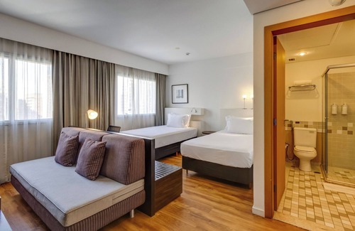 Alphaville Industrial Hotel | Comfort Suites Alphaville