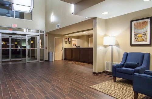 Tulsa Hotel | Comfort Suites Central/I-44