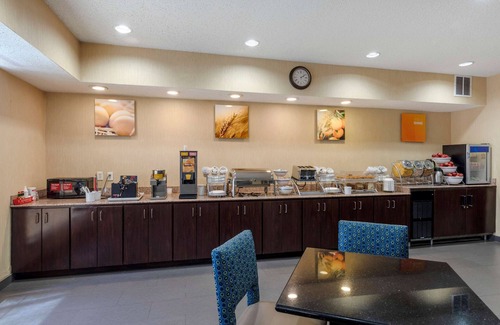 Irving Hotel | Comfort Suites DFW Airport