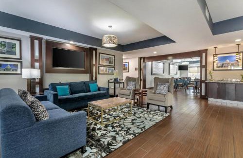 Central Sacramento Hotel | Comfort Suites Downtown Sacramento