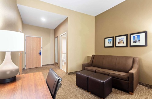 Gulfport Hotel | Comfort Suites Gulfport