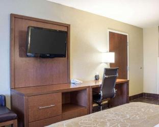 Minot Hotel | Comfort Suites Minot South