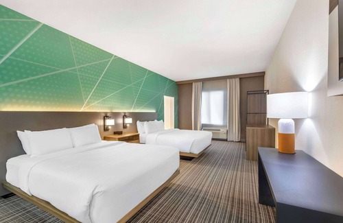 Titusville Hotel | Comfort Suites Titusville near Kennedy Space Center