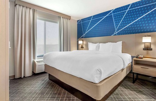 Whitsett Hotel | Comfort Suites Whitsett - Greensboro East