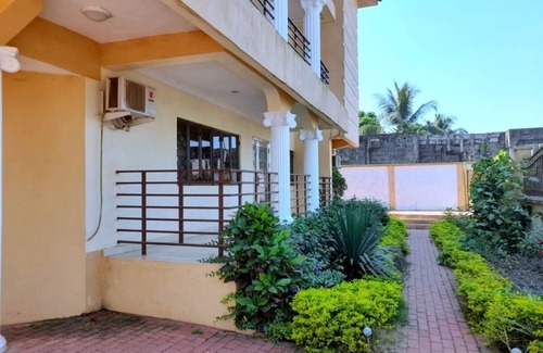 Freetown Apartamento | Comfort Zone, Washer, HotWater, AC and WiFi