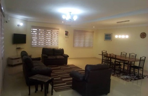 Freetown Apartamento | Comfort Zone, Washer, HotWater, AC and WiFi