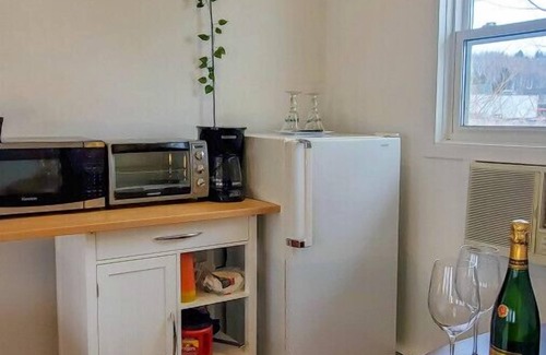Ste Anne de Beaupre Apartamento | Comfortable loft by the river at Lofts Fleuve et Montagnes - 16