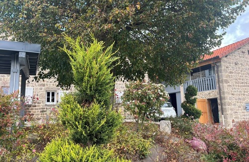 Saint-Pal-de-Chalencon Cabaña | Comfortable accommodation in a quiet mountain setting